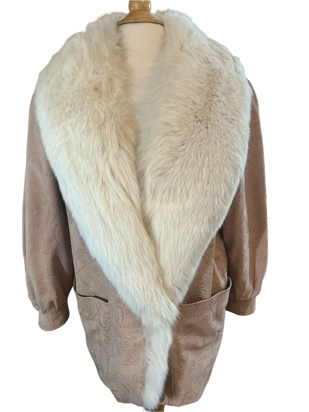 Vintage 80s Marvin Richard’s J Percy Blush suede Coat with Cream fur trim Size M